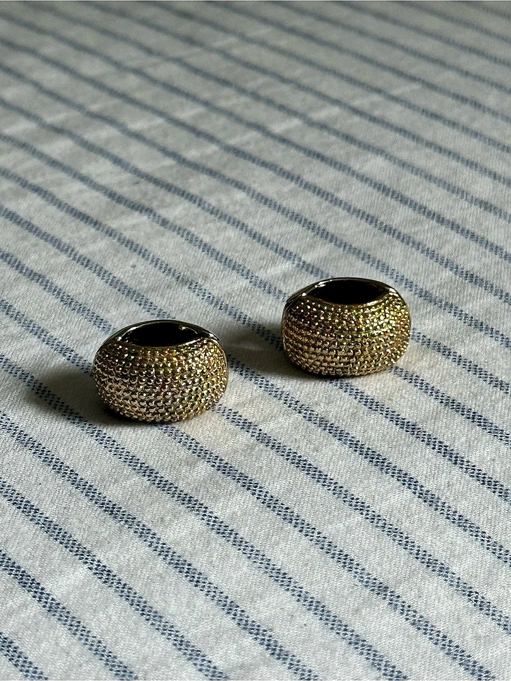 Vintage Chunky Gold Textured Magnetic Huggie Clip On Earrings